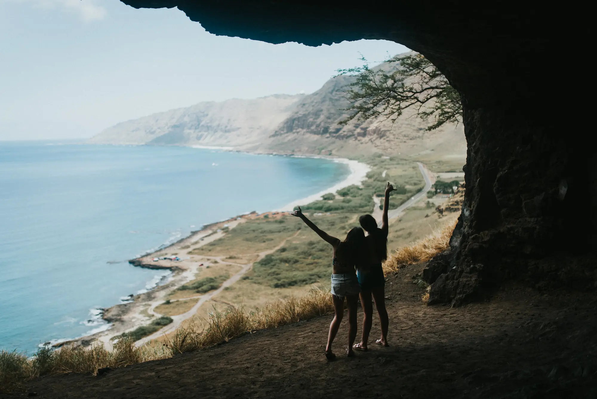 makua caves girls trip for travel bloggers