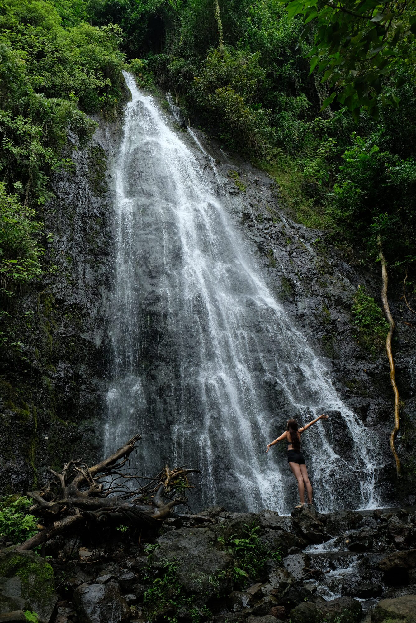 waterfall hike in oahu travel blog